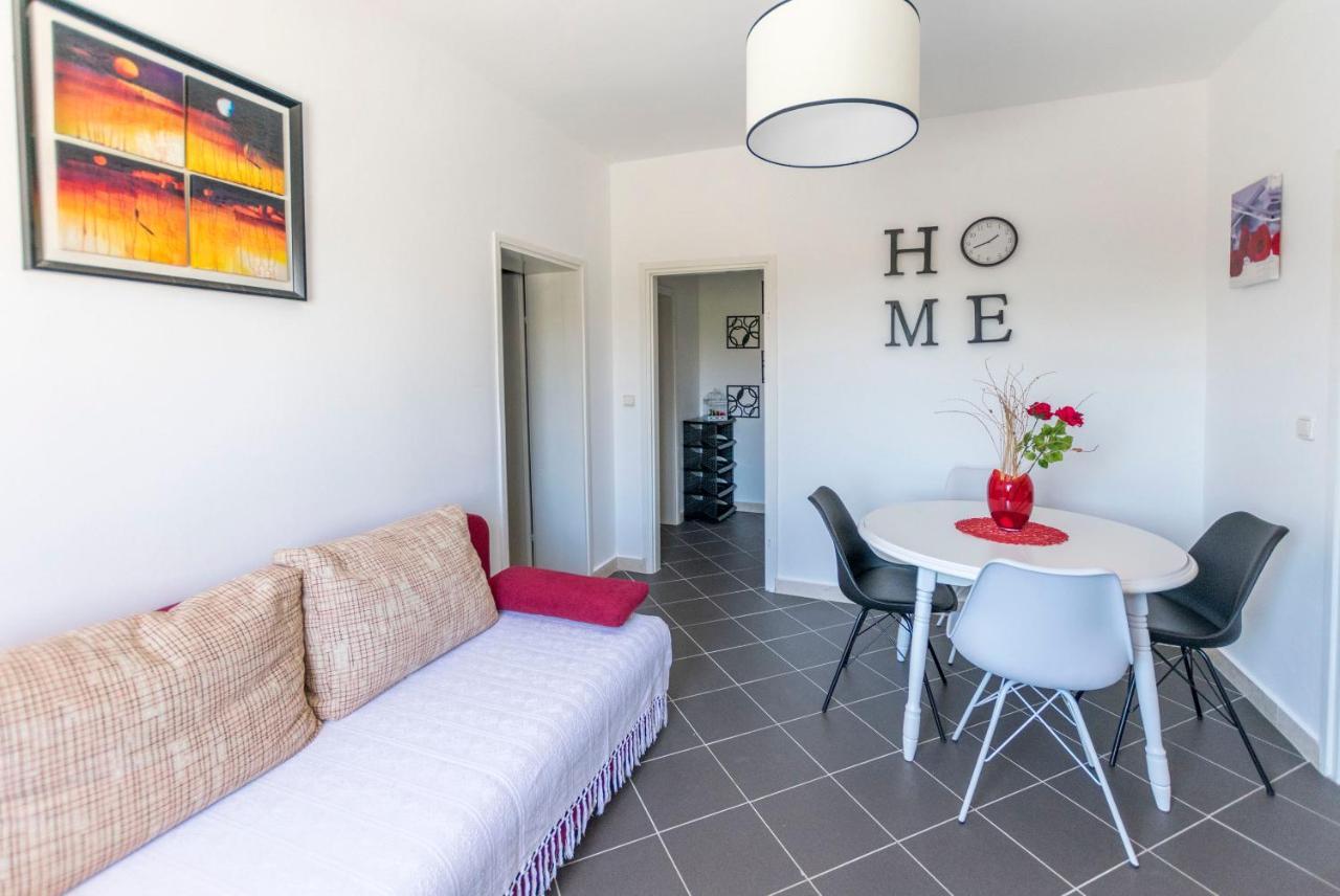 Apartments Zmika Primošten Eksteriør bilde